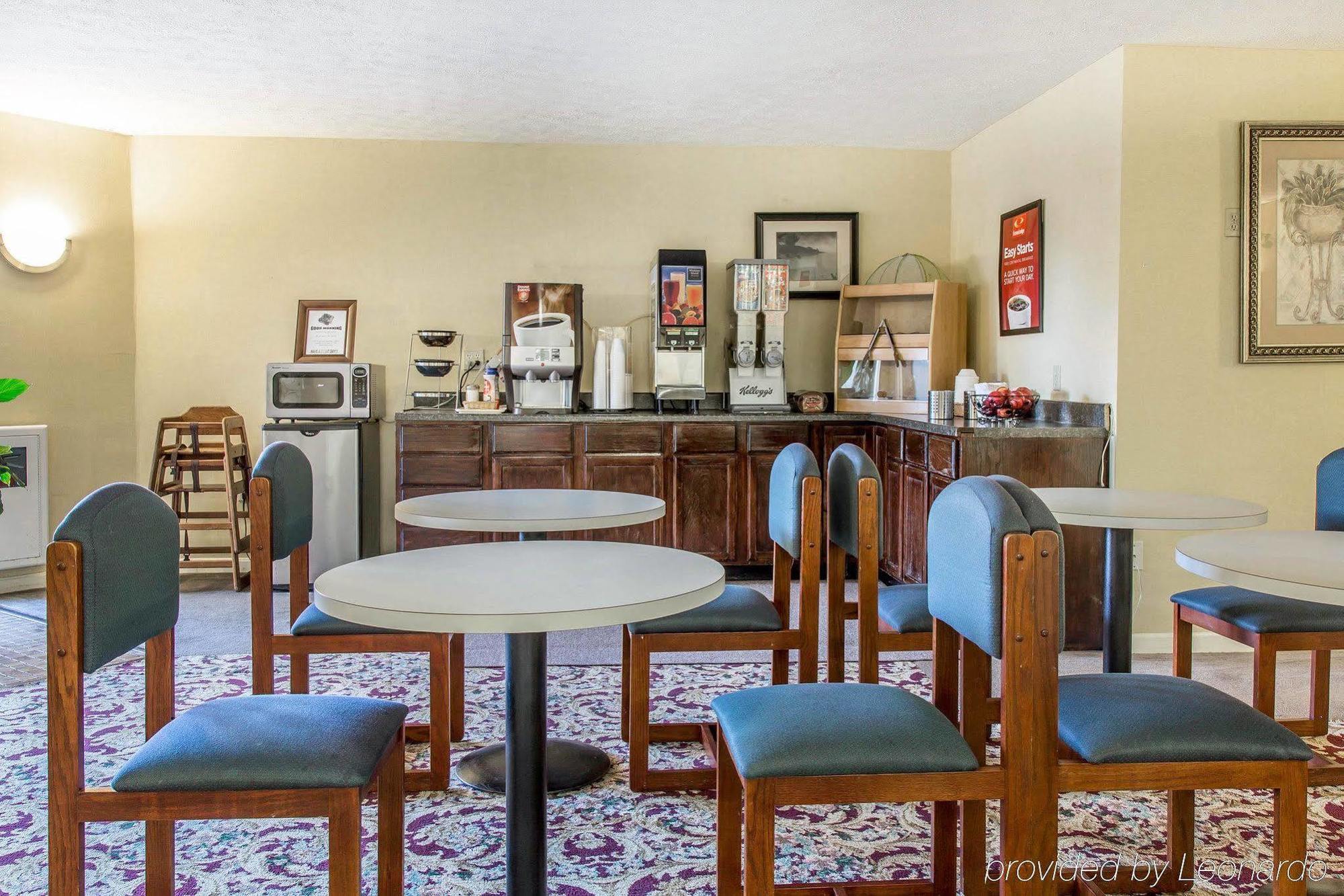 Econo Lodge Inn & Suites Groton Zewnętrze zdjęcie
