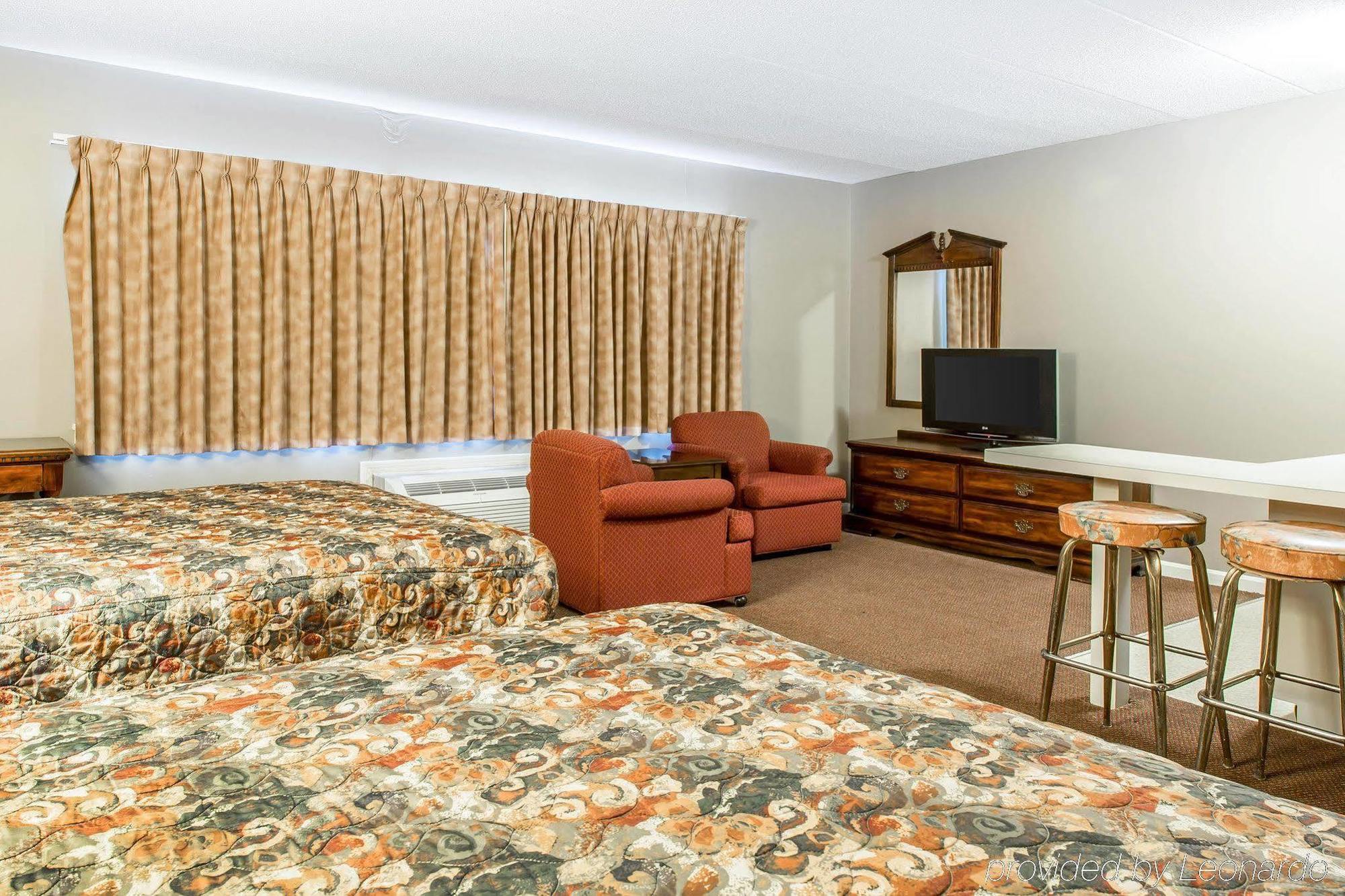 Econo Lodge Inn & Suites Groton Zewnętrze zdjęcie